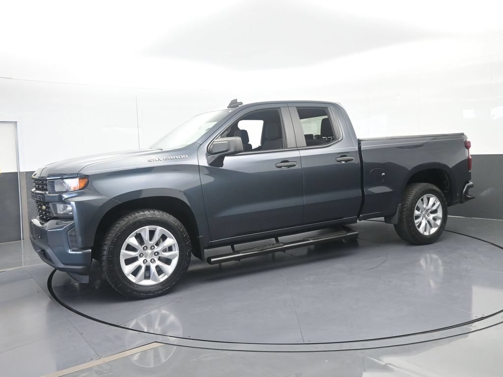Used 2019 Chevrolet Silverado 1500 Custom w/ Custom Value Package RWD image 2