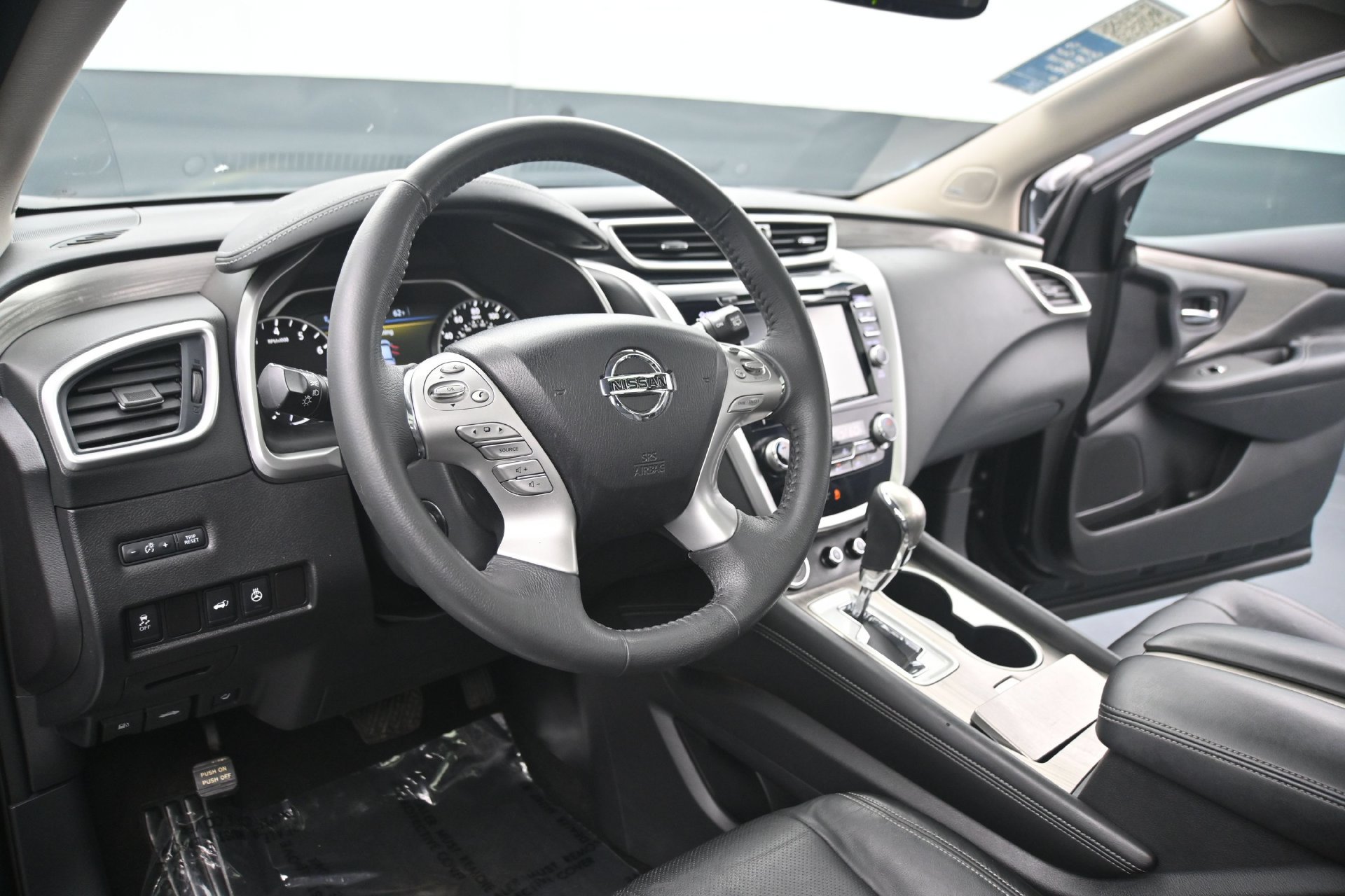 Used 2015 Nissan Murano Platinum w/ Platinum Technology Package AWD/4WD image 27