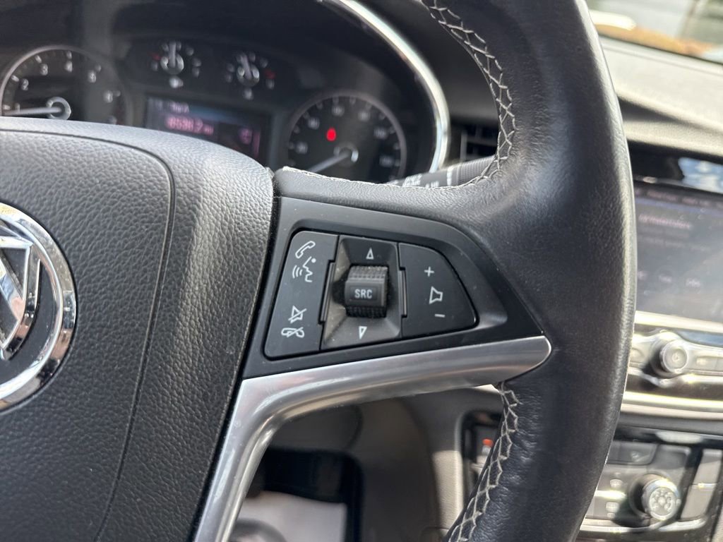 Used 2022 Buick Encore Preferred w/ Safety Package II image 27