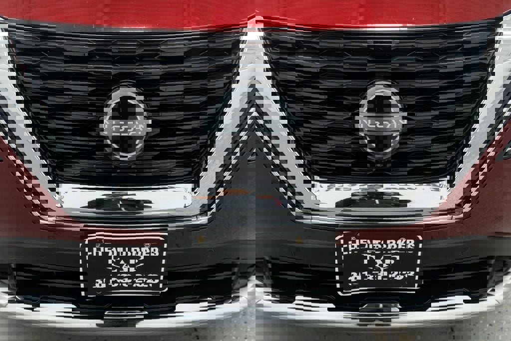 Used 2023 Nissan Rogue Platinum w/ Platinum Premium Package image 43