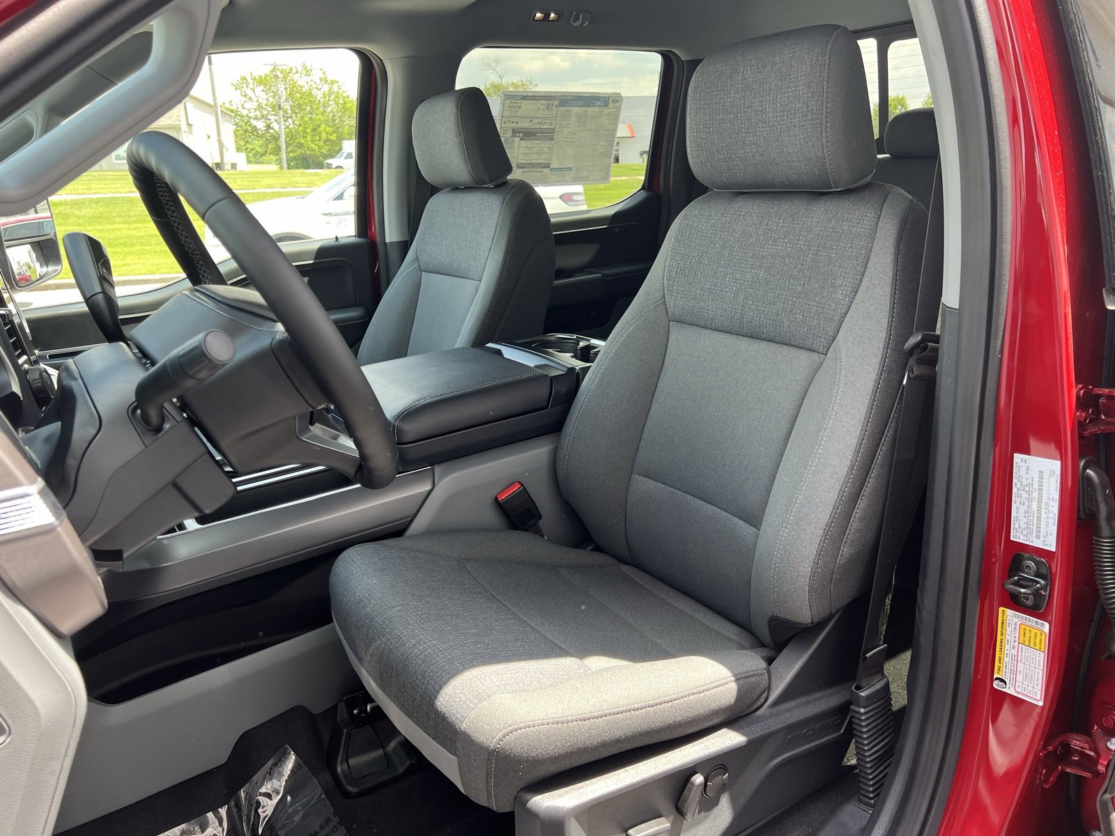 New 2025 Ford F150 XLT w/ Equipment Group 303A High image 19