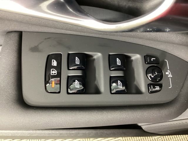 New 2026 Volvo XC90 B6 Ultra w/ Protection Package image 17