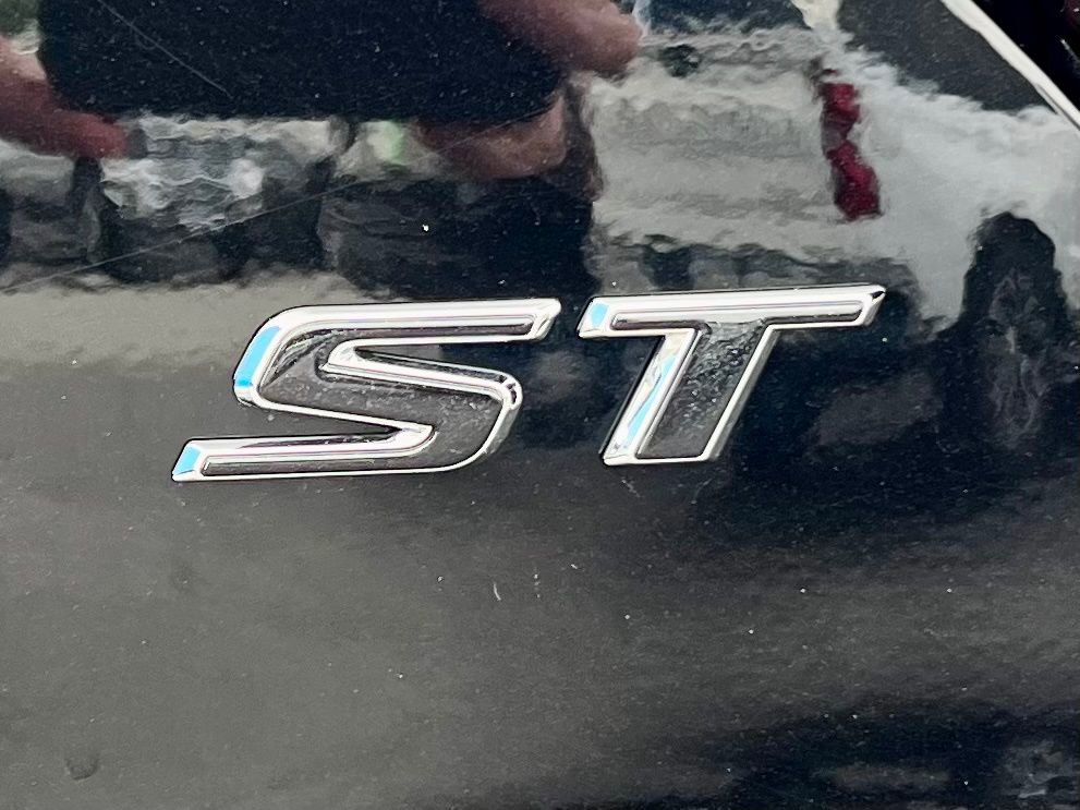 Used 2024 Buick Encore GX Sport Touring image 15