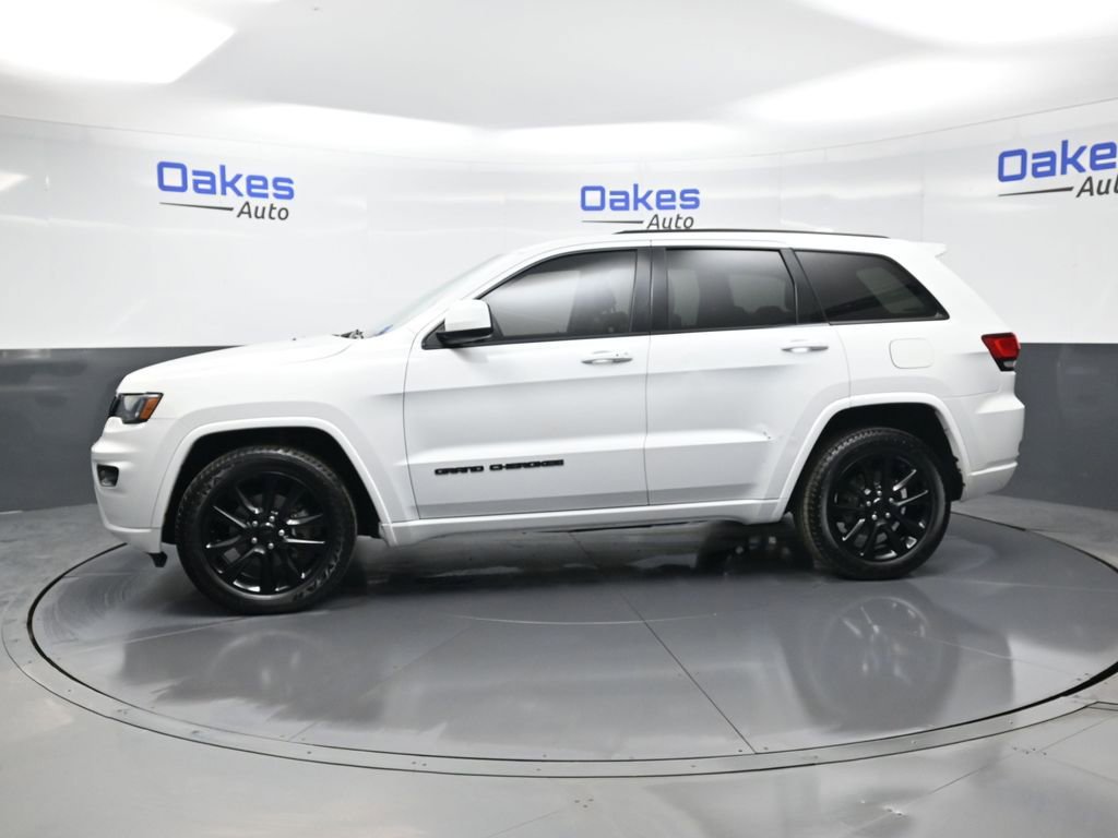 Used 2018 Jeep Grand Cherokee Altitude image 5