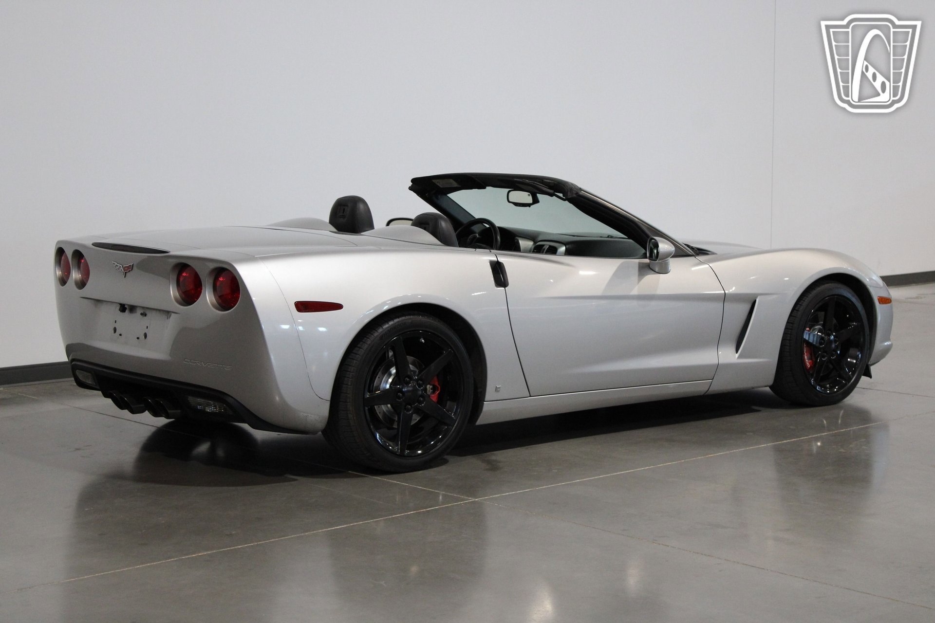 Used 2005 Chevrolet Corvette w/ Preferred Equipment Group RWD image 13