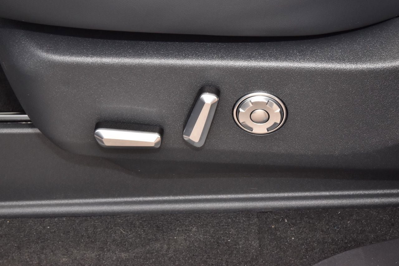 New 2026 Lincoln Navigator L Black Label AWD/4WD image 37