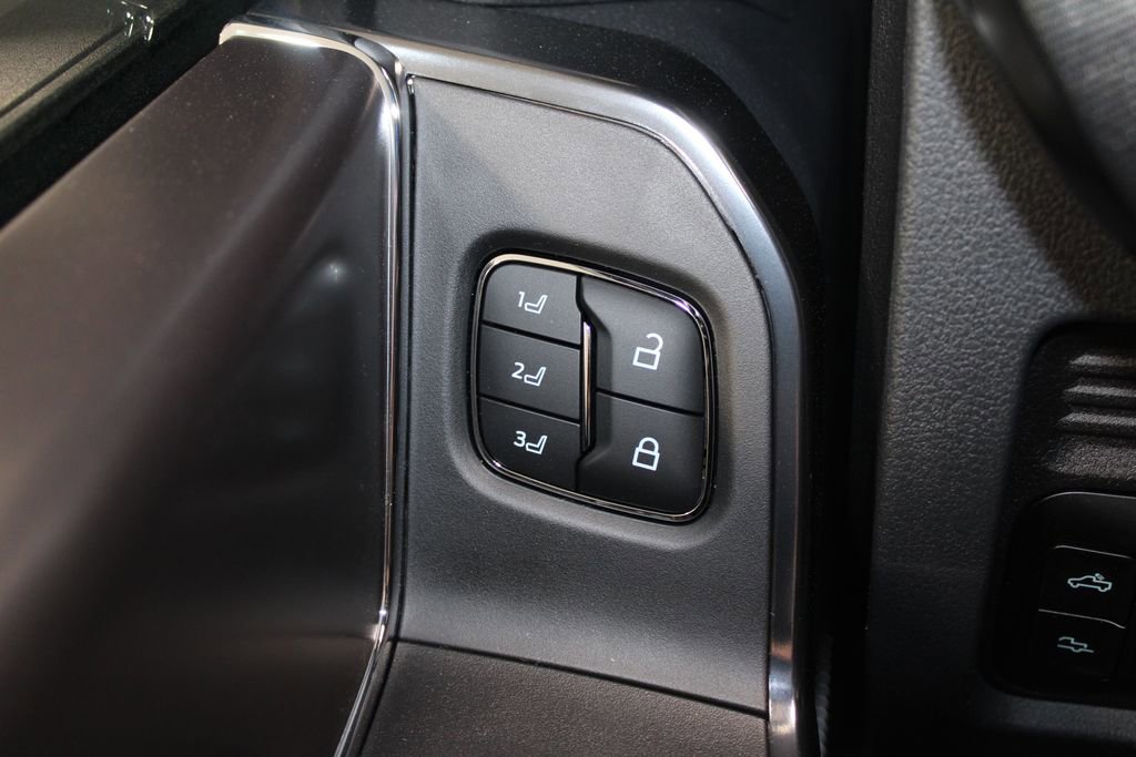 New 2026 Ford F250 Platinum image 44