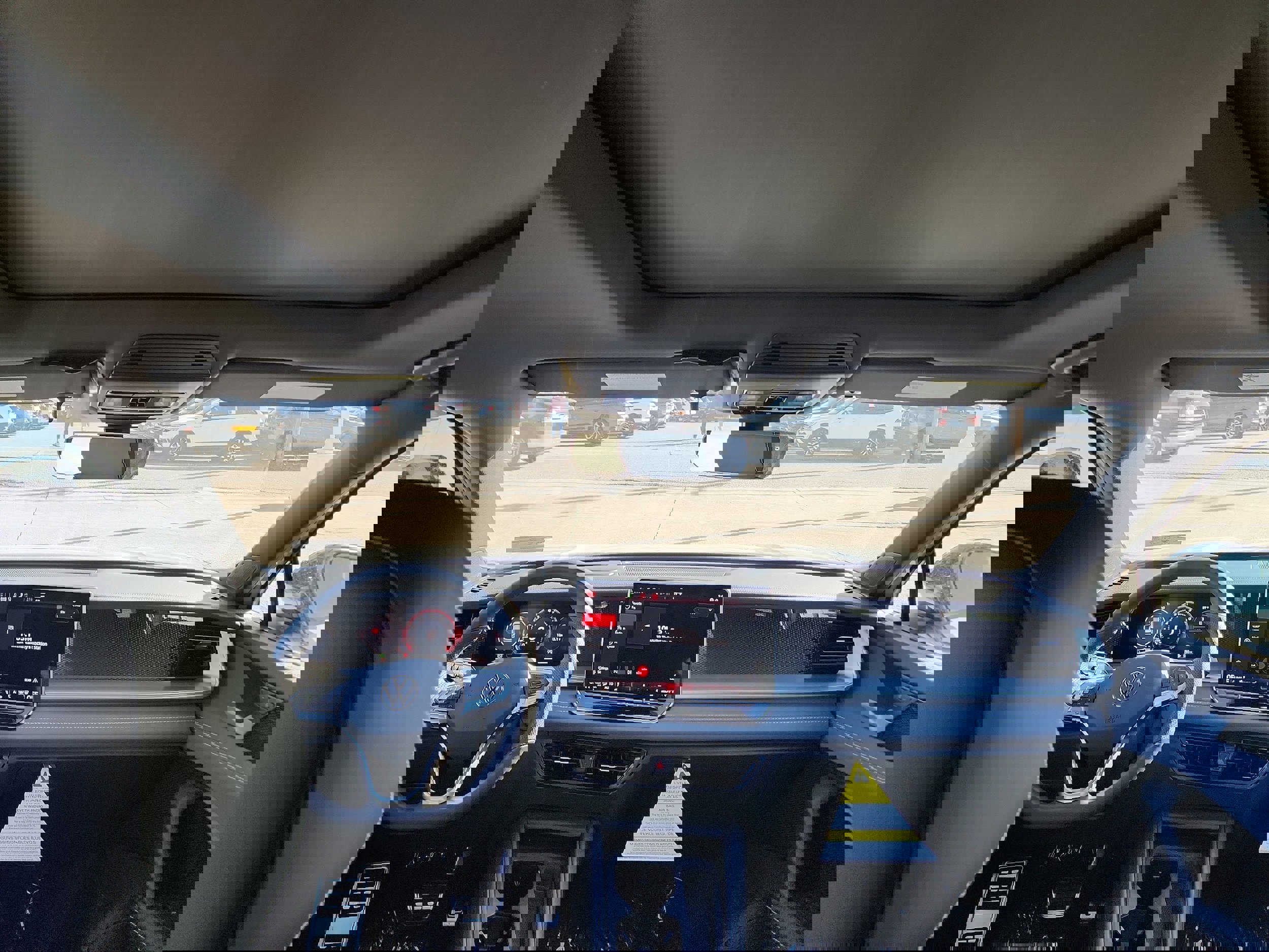 New 2026 Volkswagen Tiguan SE R-Line image 14