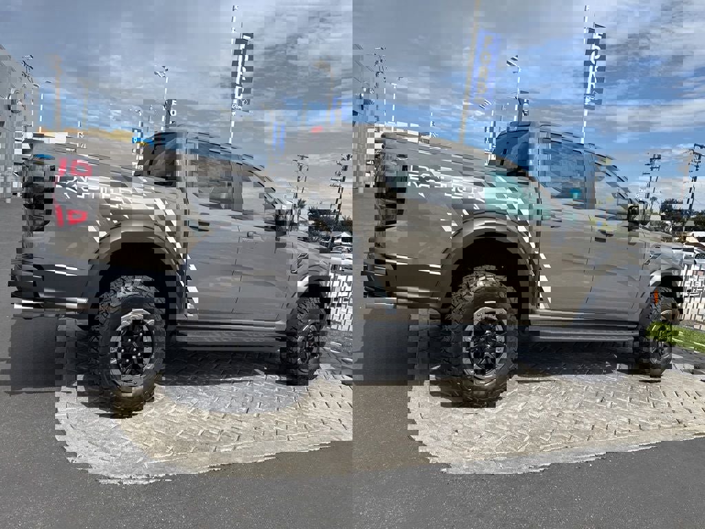 New 2025 Ford Ranger Raptor image 2