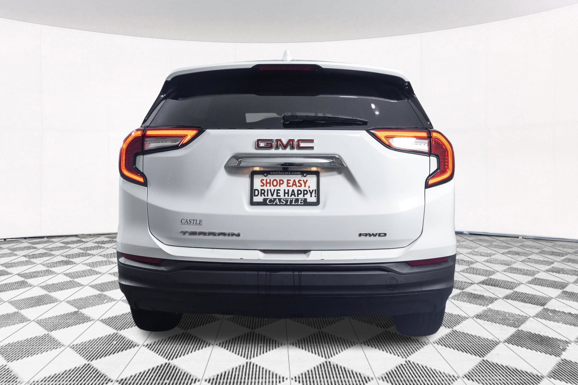 Used 2024 GMC Terrain SLE AWD/4WD image 15