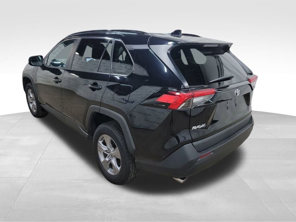 Used 2024 Toyota RAV4 XLE image 5