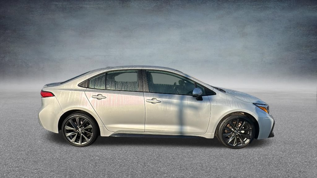 Used 2025 Toyota Corolla SE FWD image 30
