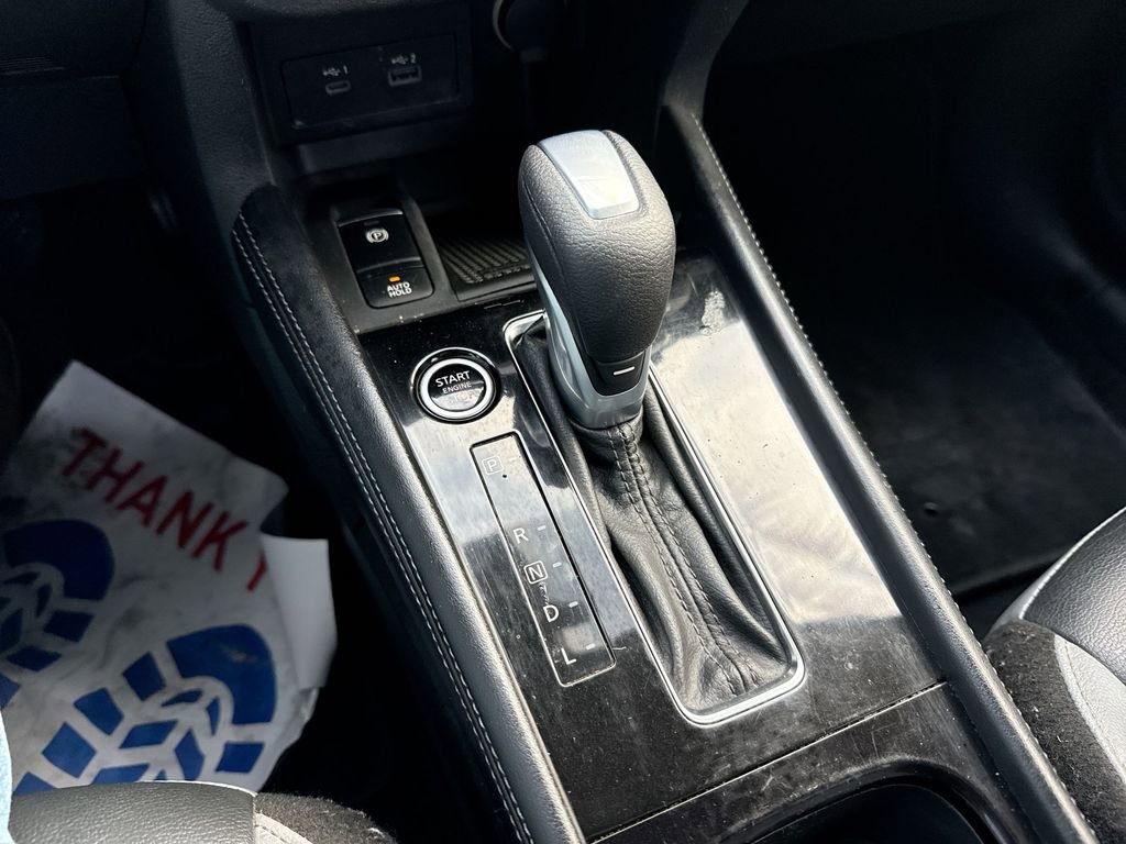 Used 2022 Nissan Kicks SR w/ Premium Package image 17