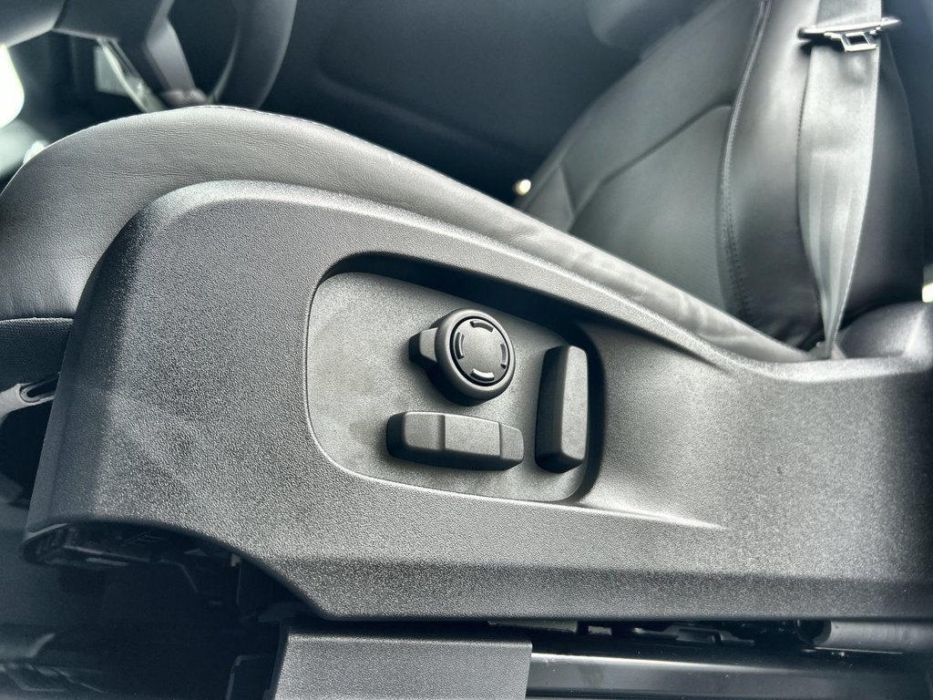 New 2026 Land Rover Defender 110 X-Dynamic SE AWD/4WD image 20