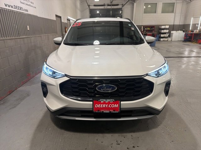 Used 2025 Ford Escape ST-Line Elite image 9