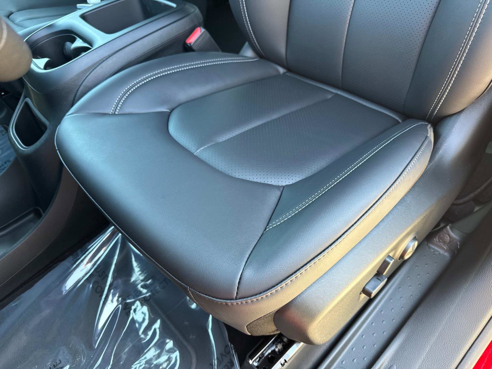 New 2026 Chrysler Pacifica Select image 19