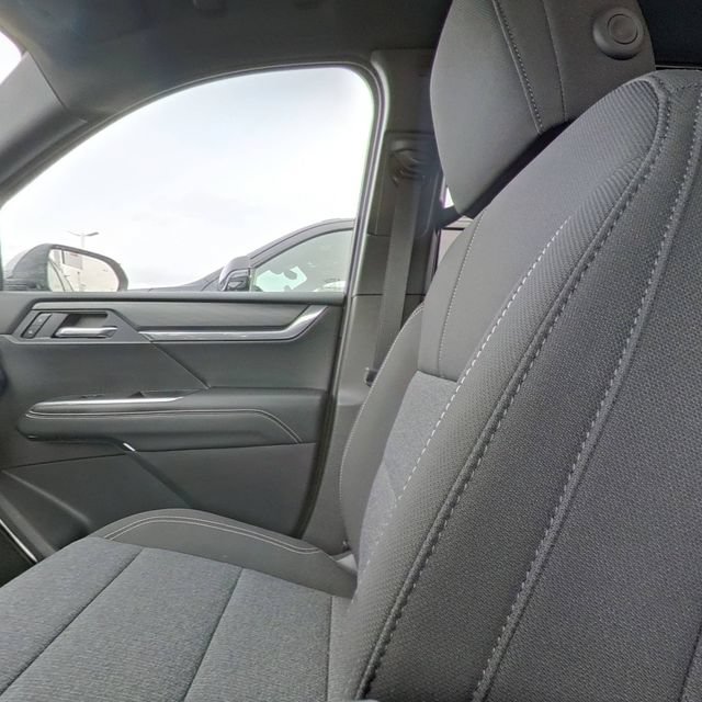 New 2026 GMC Acadia Elevation FWD image 32