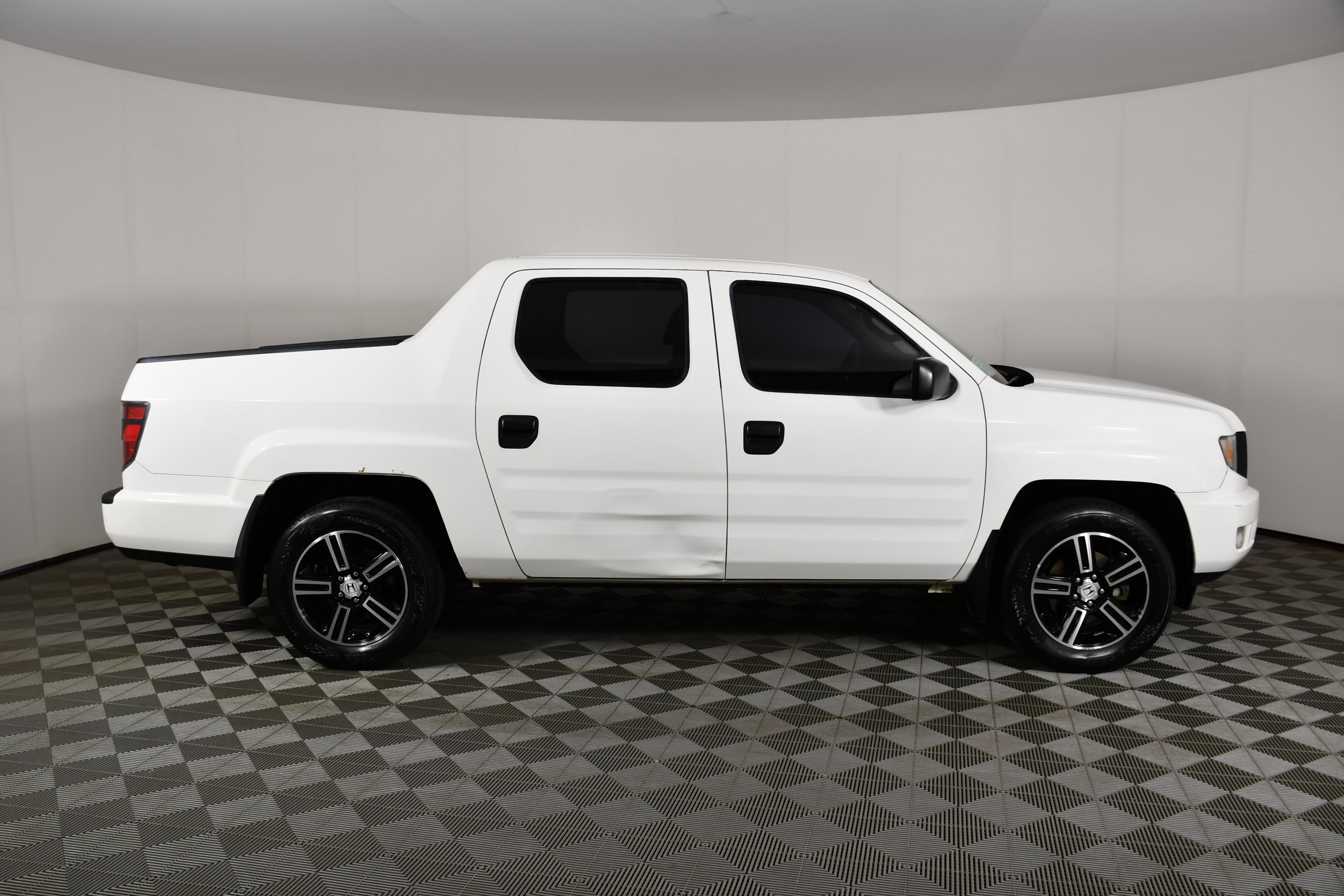 Used 2014 Honda Ridgeline Sport image 5