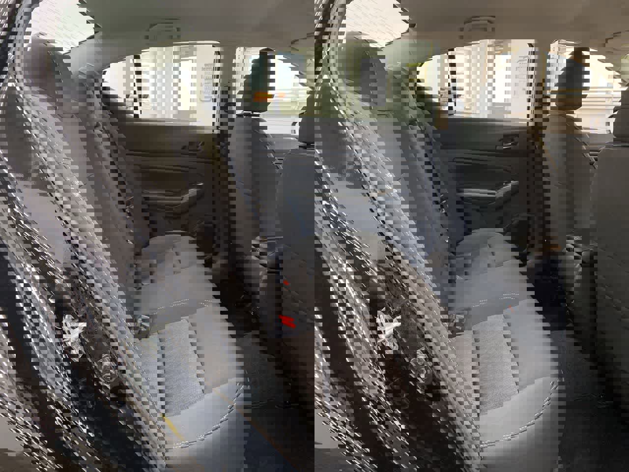 Used 2025 Nissan Altima 2.5 SV FWD image 18