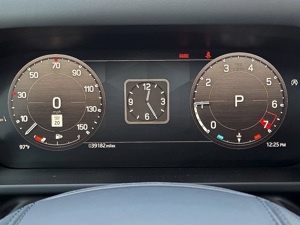Used 2024 Land Rover Defender 110 X-Dynamic SE AWD/4WD image 20
