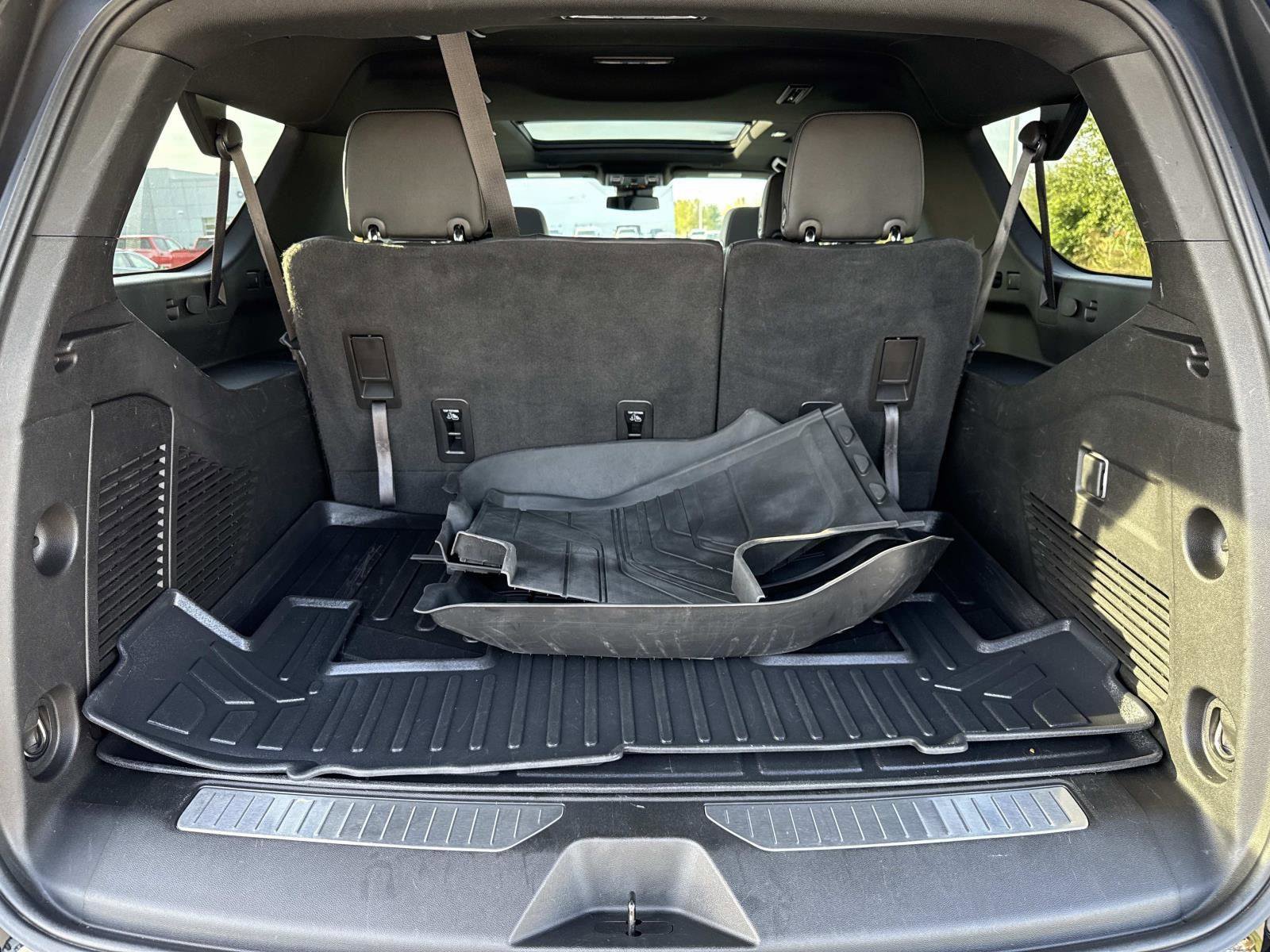 Used 2023 Chevrolet Suburban Z71 w/ Max Trailering Package image 19