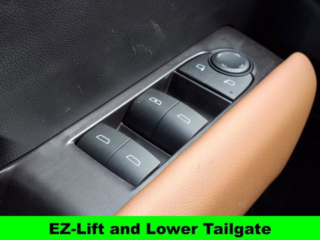 New 2026 GMC Canyon AT4 w/ Off-Road Front Bumper Package image 17