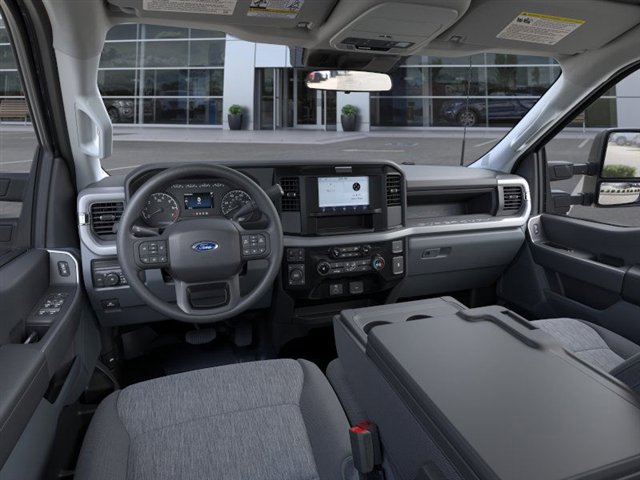 New 2026 Ford F350 4x4 Crew Cab Super Duty image 10