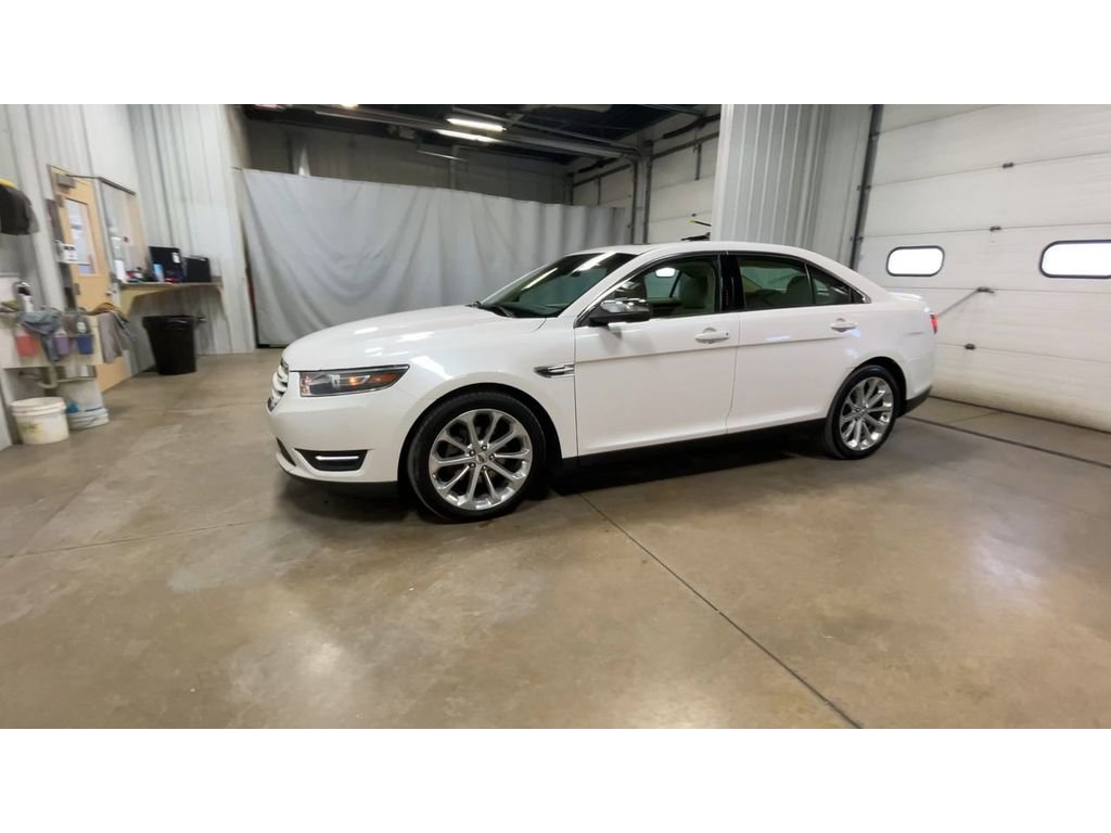 Used 2017 Ford Taurus Limited AWD/4WD image 4