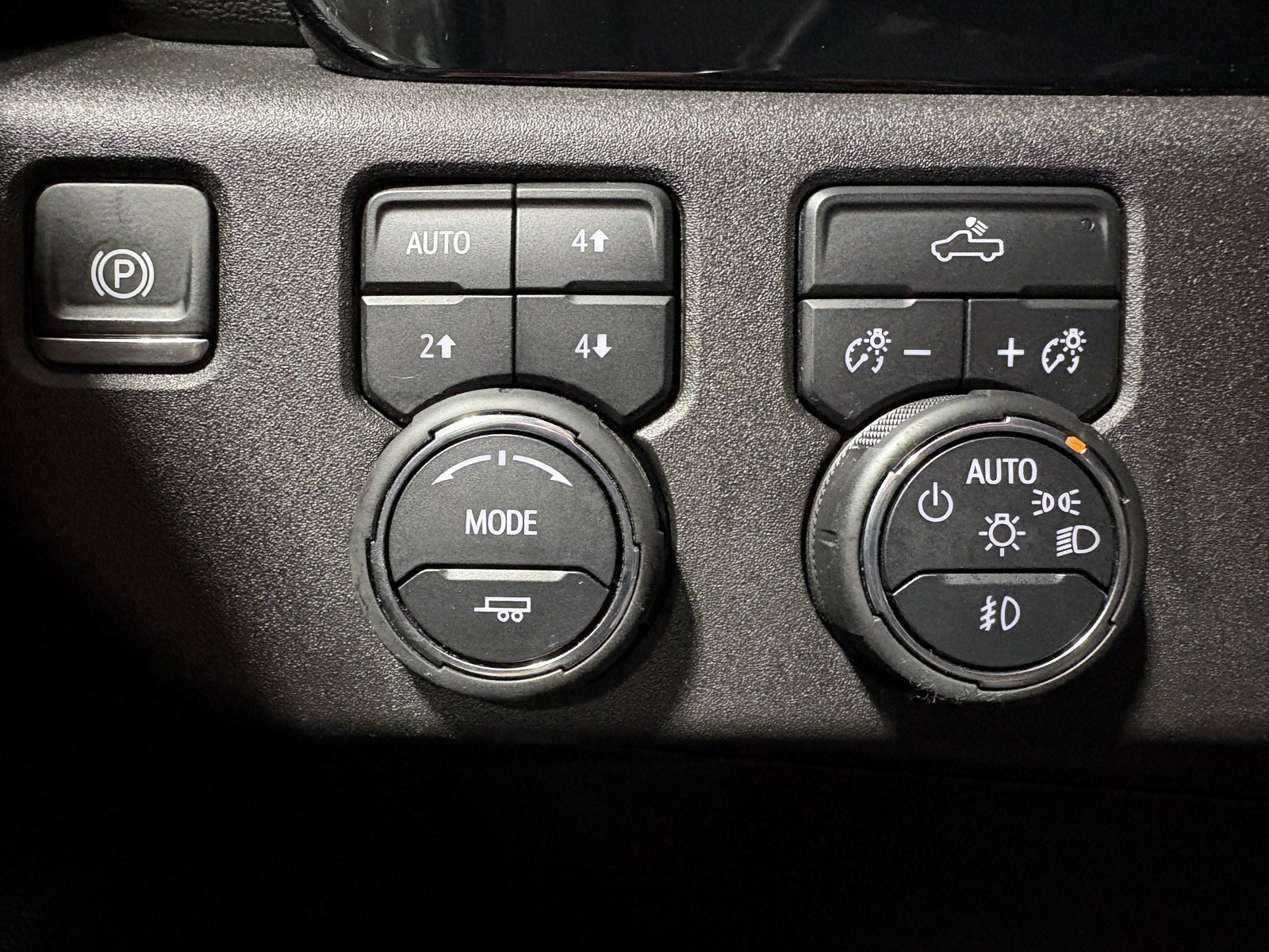 Used 2024 Chevrolet Silverado 1500 RST w/ Convenience Package II AWD/4WD image 24