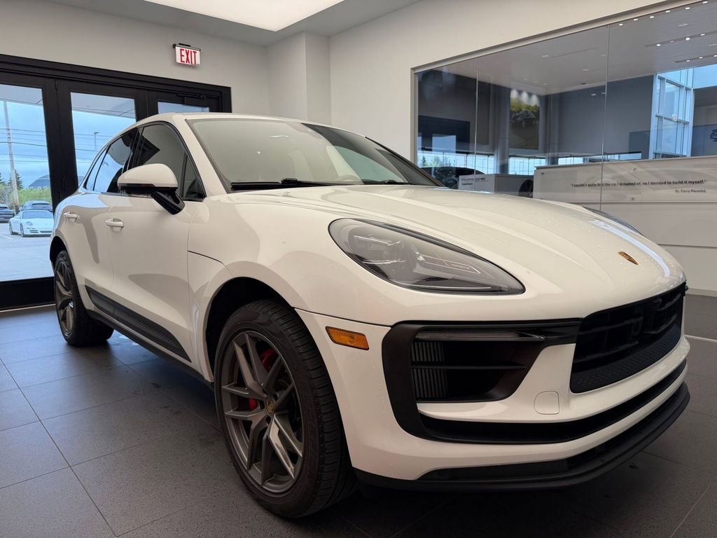 Used 2022 Porsche Macan S AWD/4WD image 28