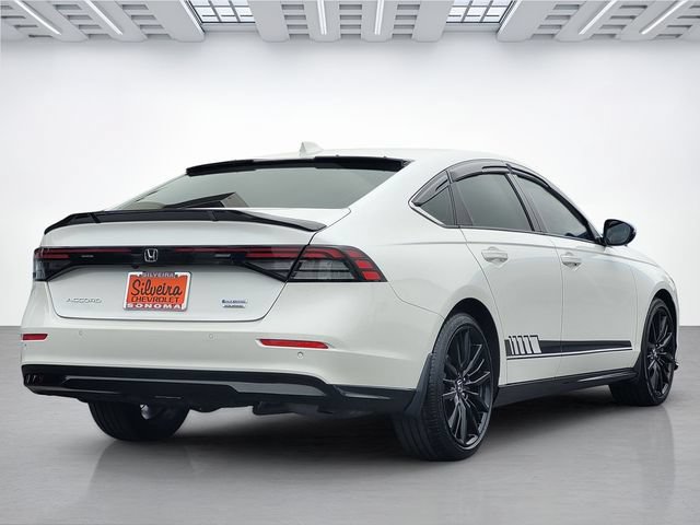 Used 2024 Honda Accord Touring image 4