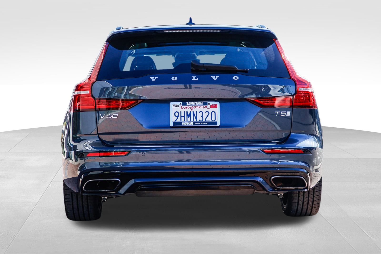 Used 2021 Volvo V60 T6 R-Design w/ Advanced Package image 6