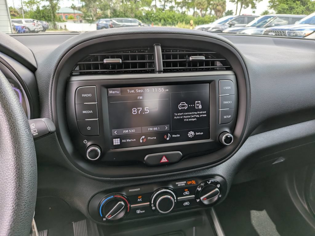 Certified 2025 Kia Soul LX w/ LX Technology Package FWD image 22