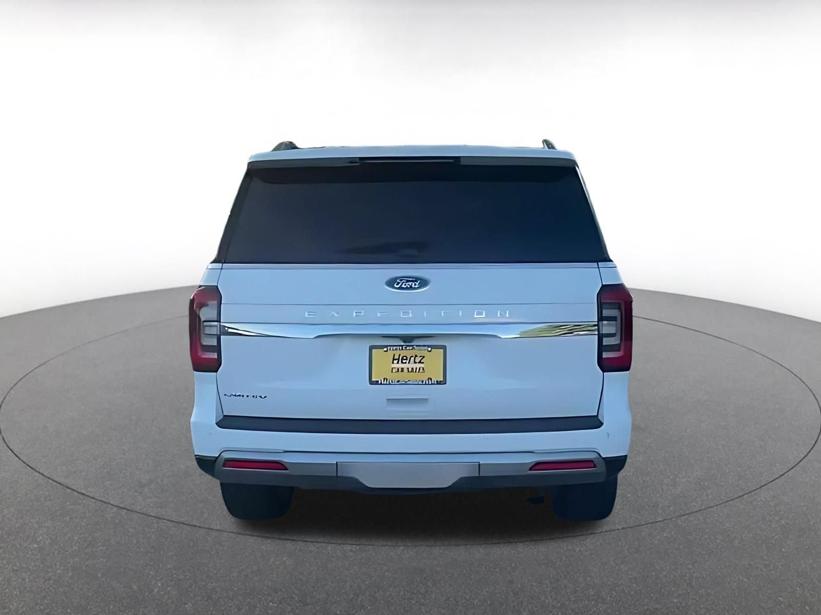 Used 2024 Ford Expedition Limited RWD image 12