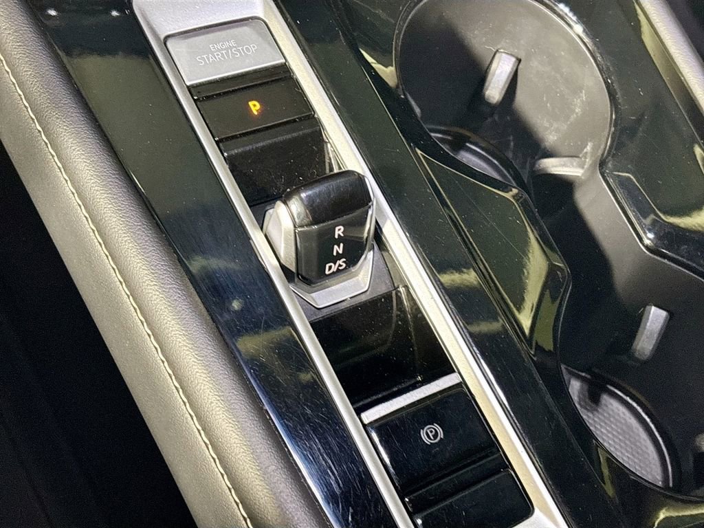 Used 2024 Volkswagen Atlas SE image 17