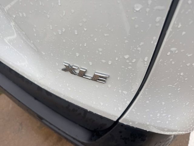Used 2023 Toyota RAV4 XLE Premium FWD image 4