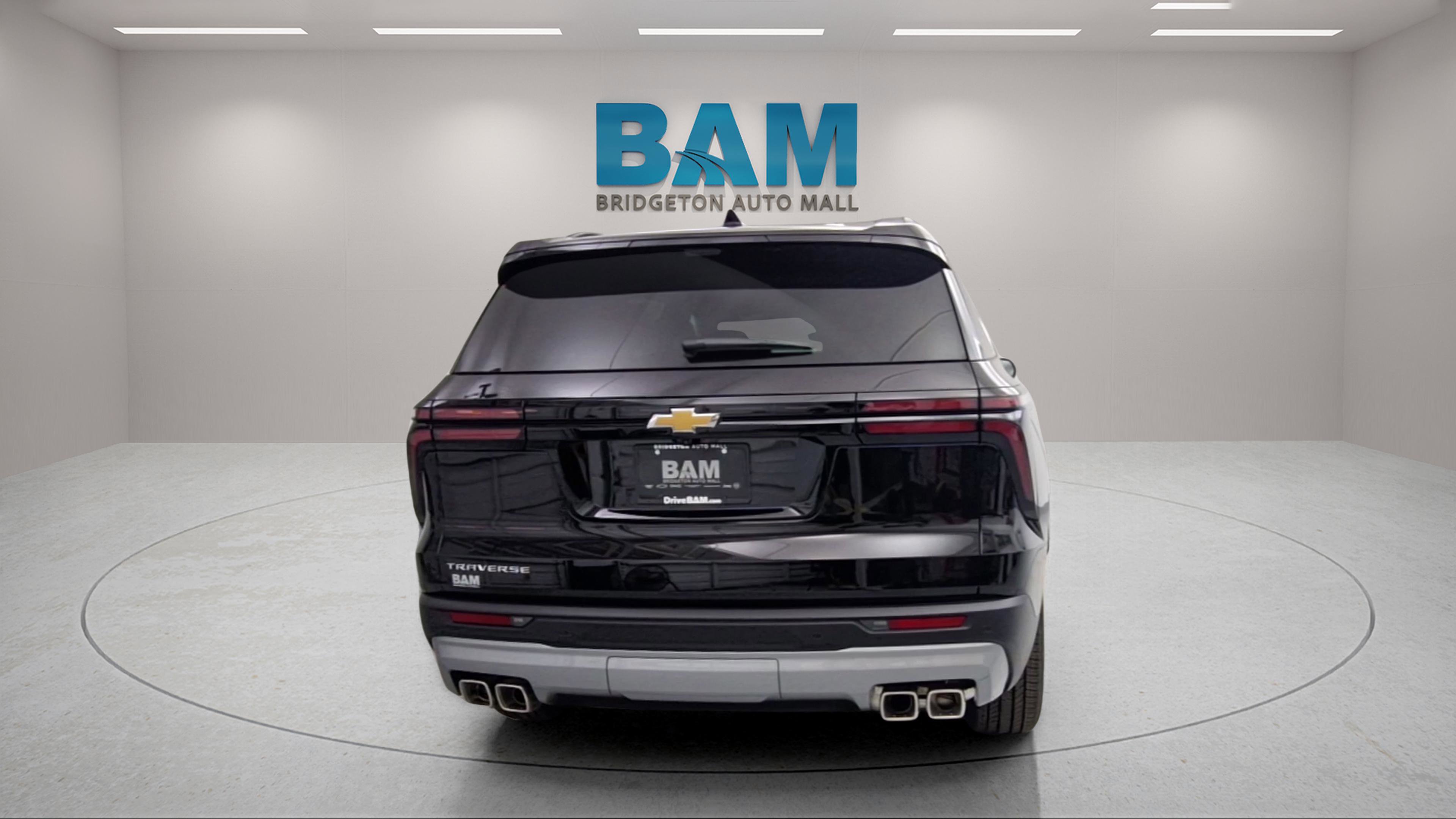 New 2026 Chevrolet Traverse LT w/ Driver Confidence Package FWD image 4