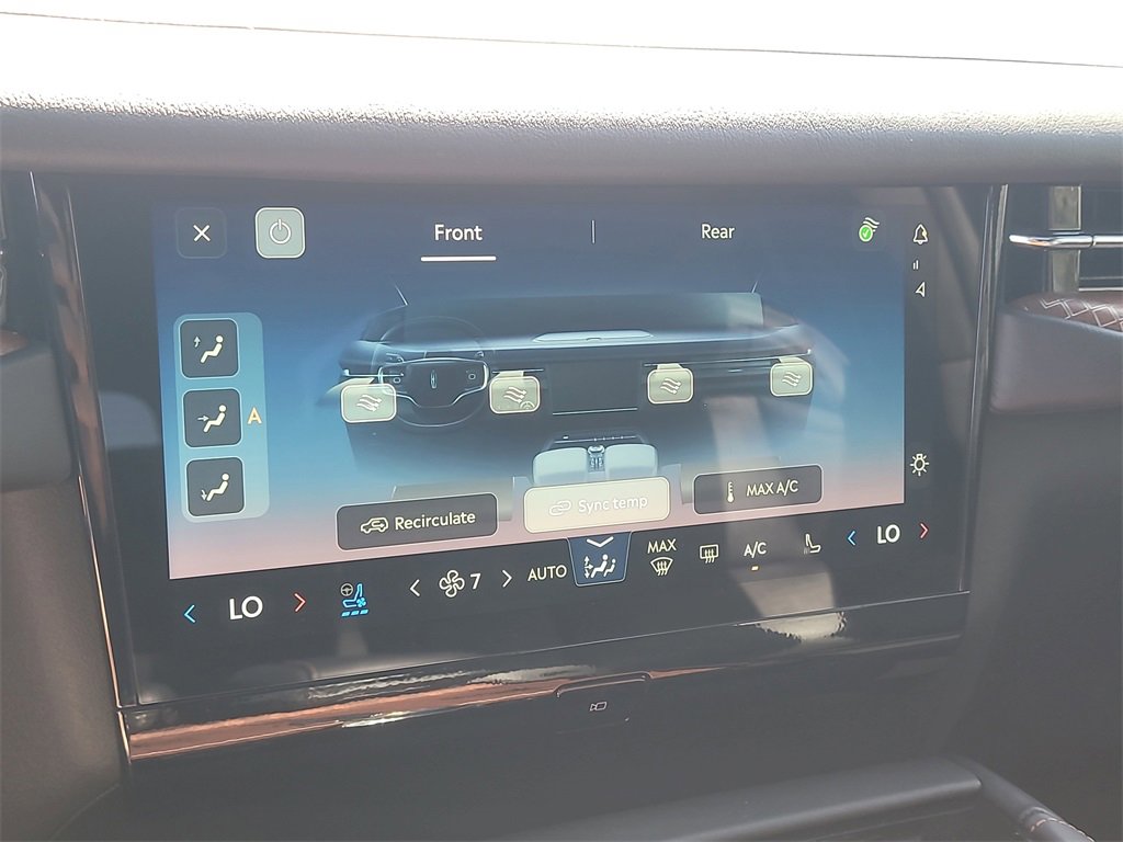 New 2025 Lincoln Navigator Black Label image 25