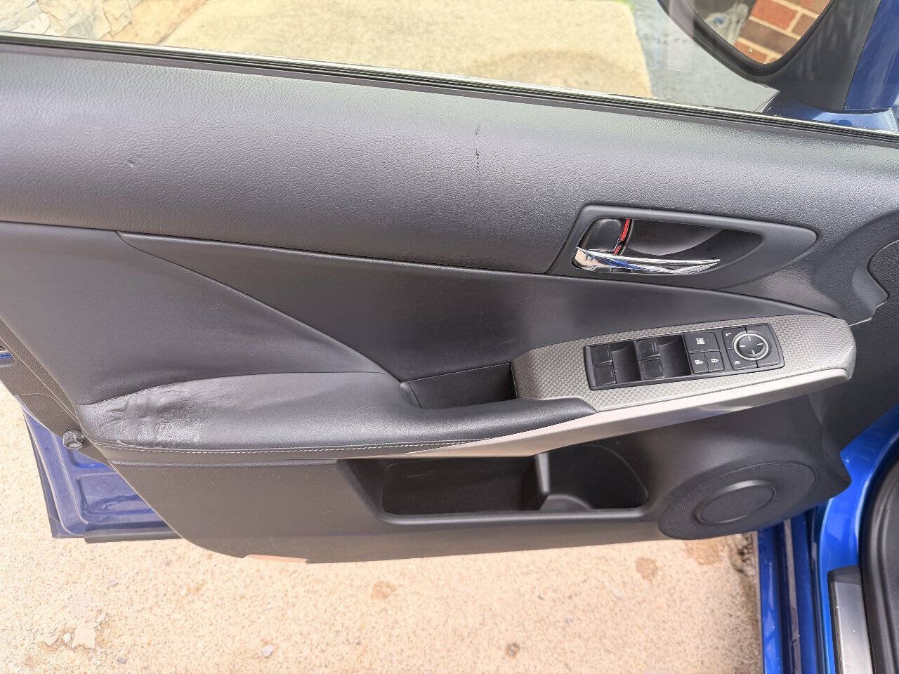 Used 2016 Lexus IS 350 w/ F Sport Package RWD image 11
