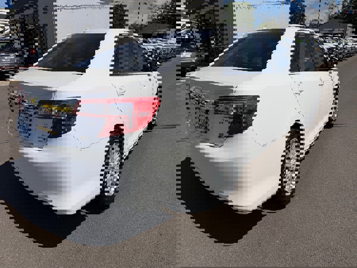 Used 2012 Toyota Camry XLE w/ Leather Pkg image 7