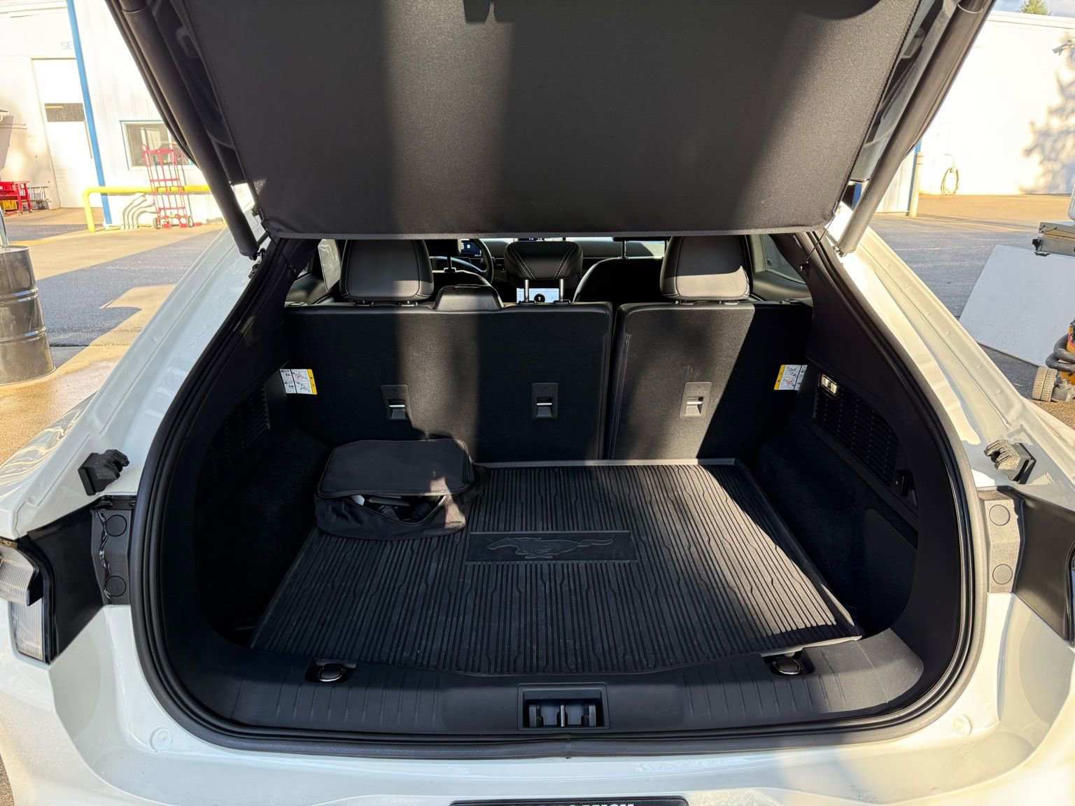 Used 2023 Ford Mustang Mach-E Premium image 7