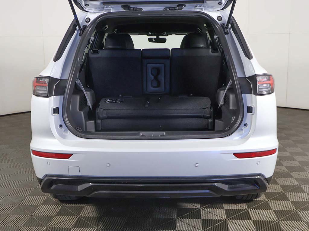 New 2026 Mitsubishi Outlander LE AWD/4WD image 18