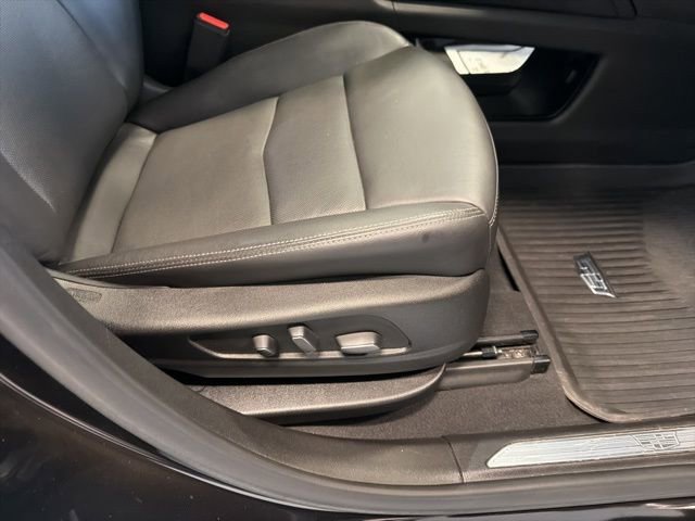 Used 2024 Cadillac XT5 Premium Luxury w/ Technology Package image 19