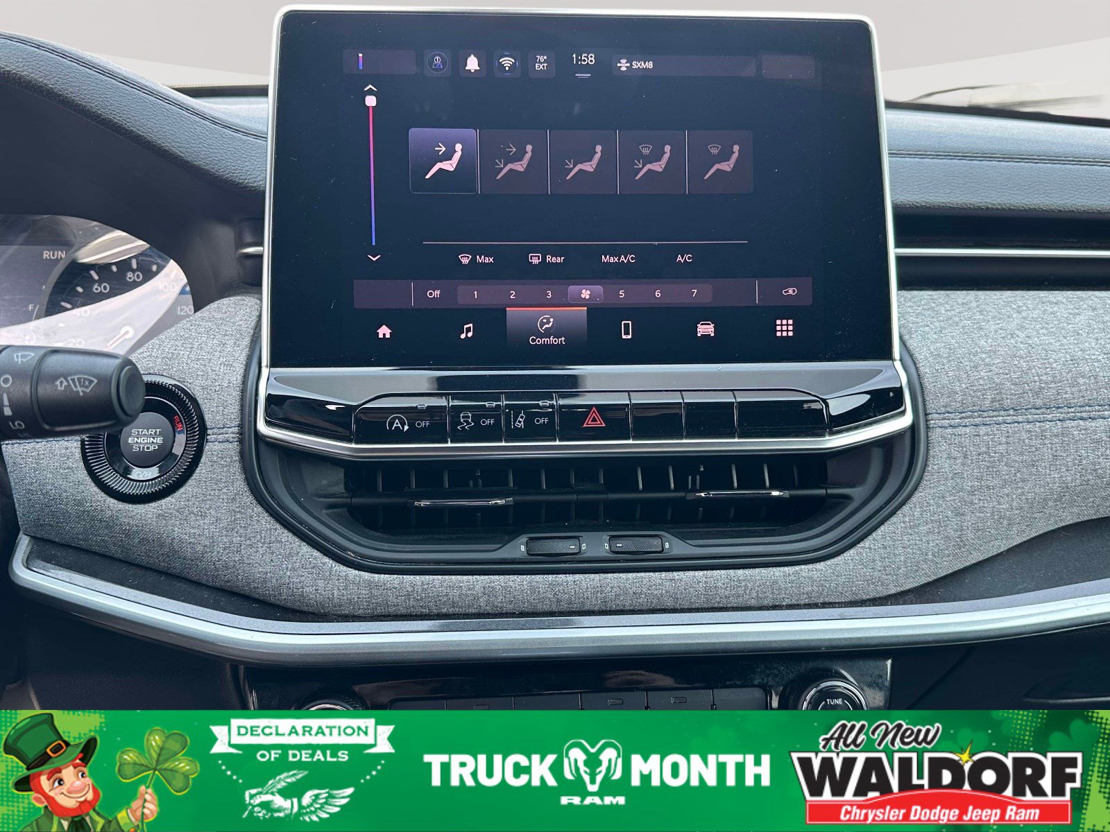 Used 2024 Jeep Compass Latitude image 10