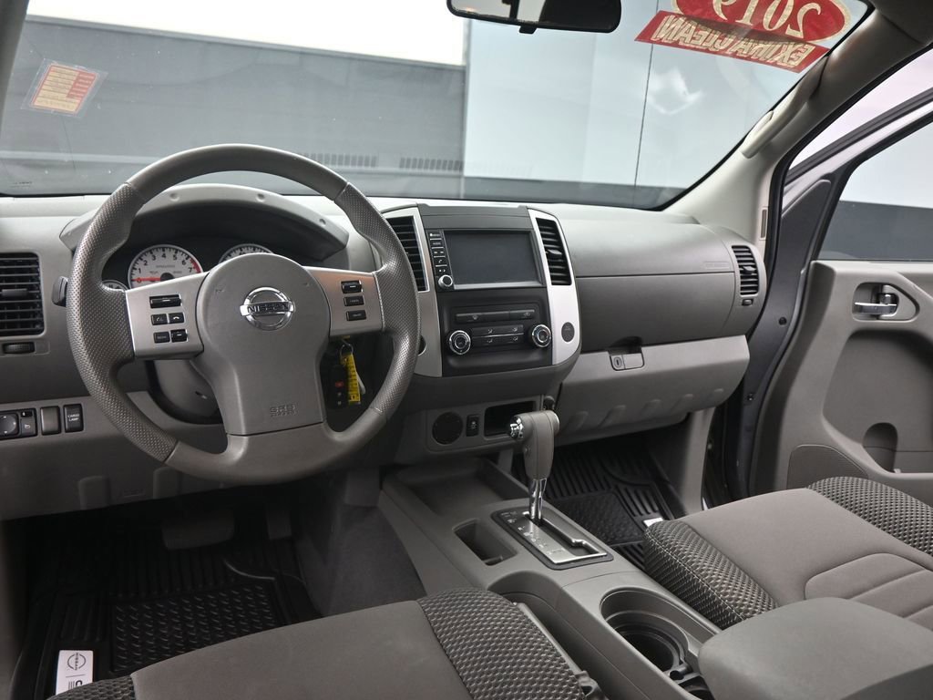 Used 2019 Nissan Frontier Desert Runner image 17