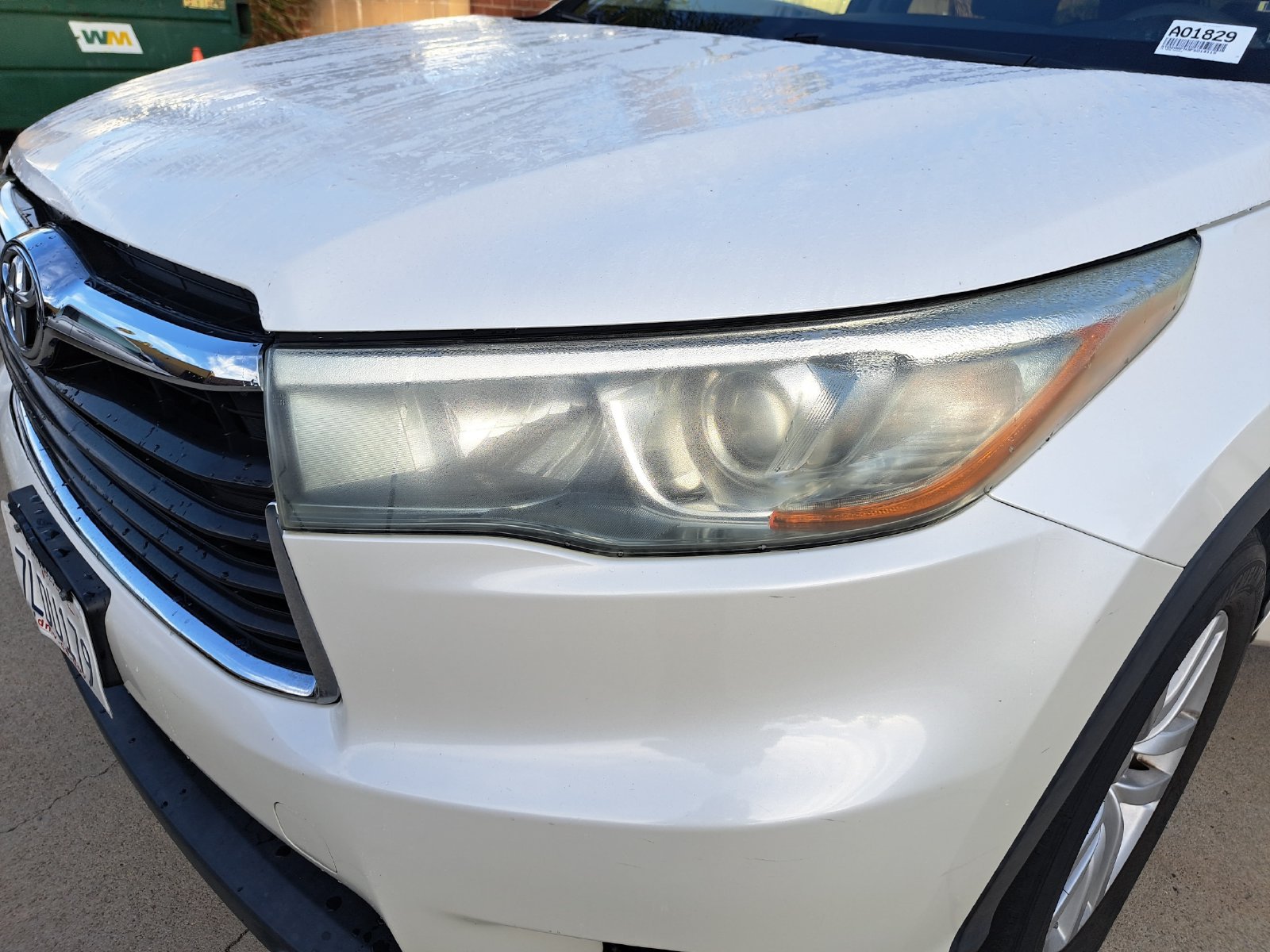 Used 2015 Toyota Highlander LE FWD image 15