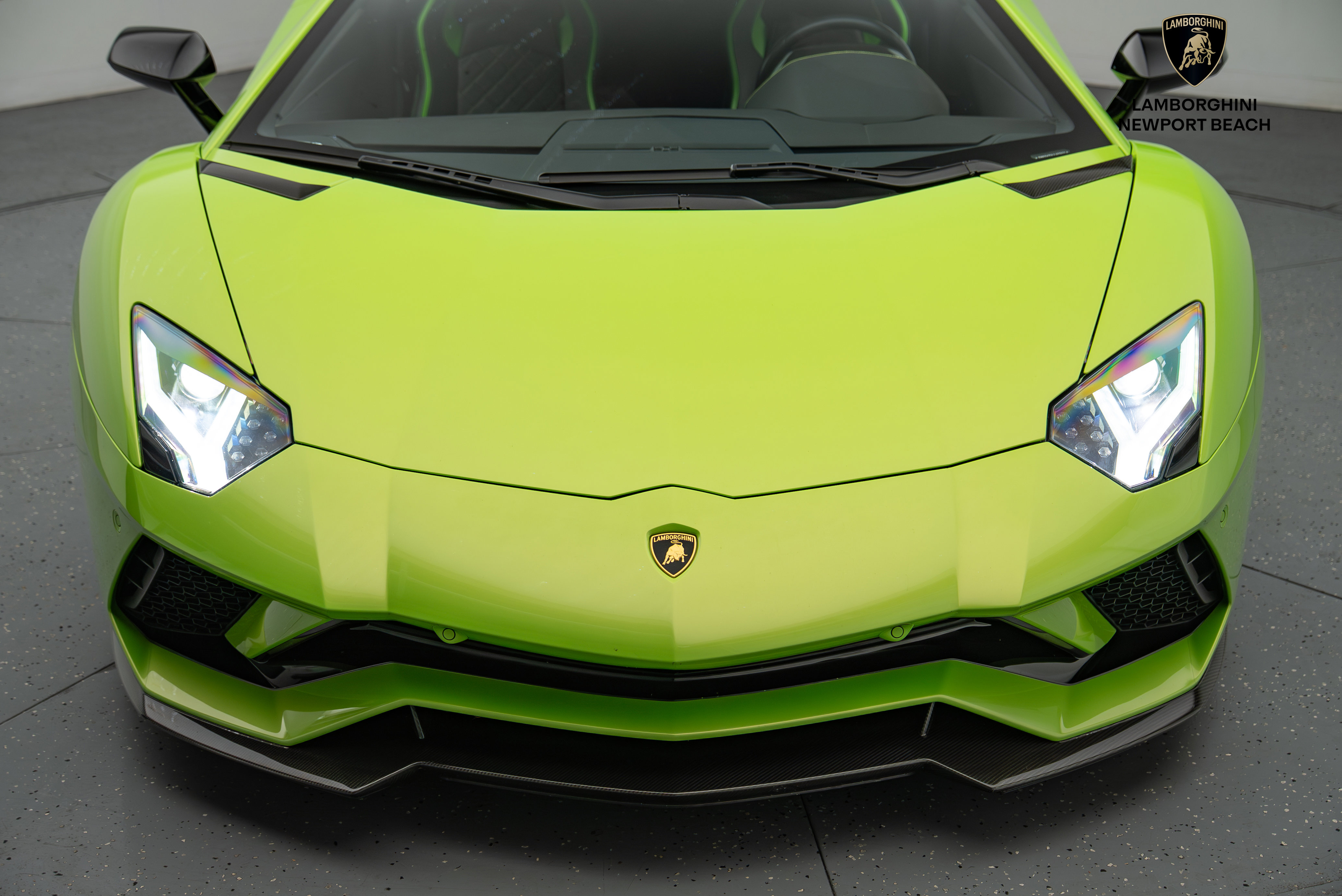 Used 2018 Lamborghini Aventador S image 11