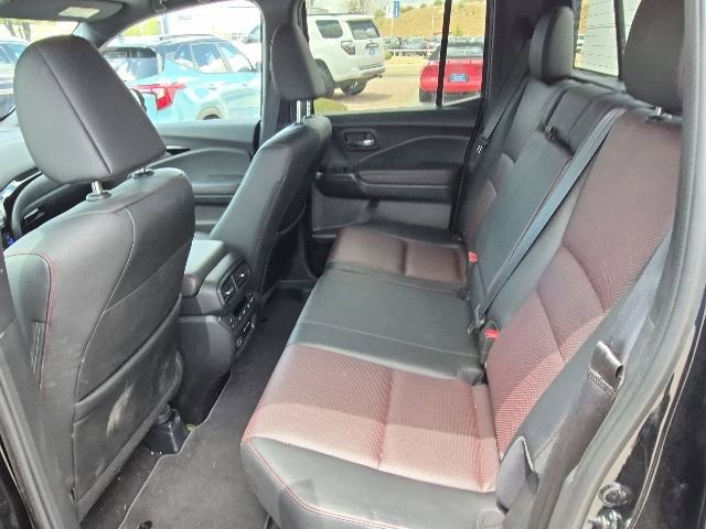 Used 2024 Honda Ridgeline Black Edition image 16