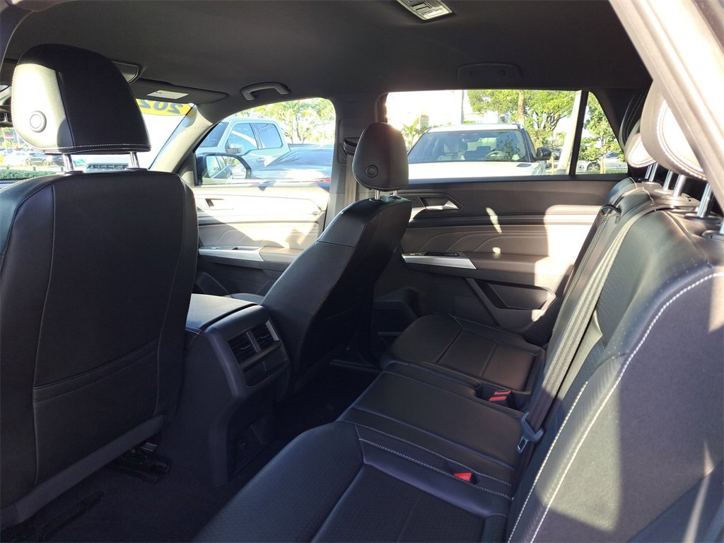 Certified 2023 Volkswagen Atlas Cross Sport SE image 8