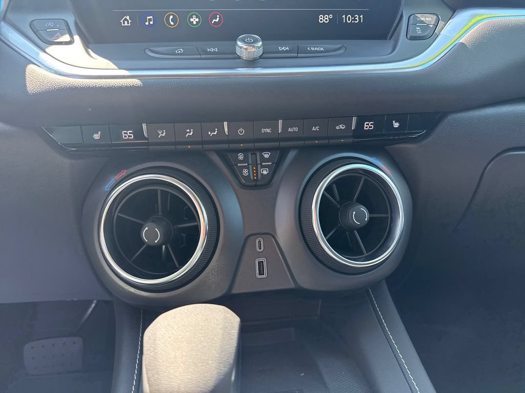 Used 2024 Chevrolet Blazer LT w/ Convenience Package FWD image 23